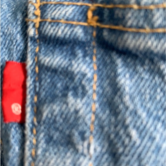 Levi 501 Purposely distressed (blank Red tab) - Picture 8 of 11